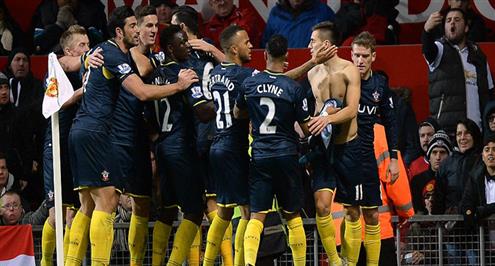 ساوثهامبتون يقهر مانشستر يونايتد في الأولد ترافورد ويحسم المركز الثالث.. فيديو